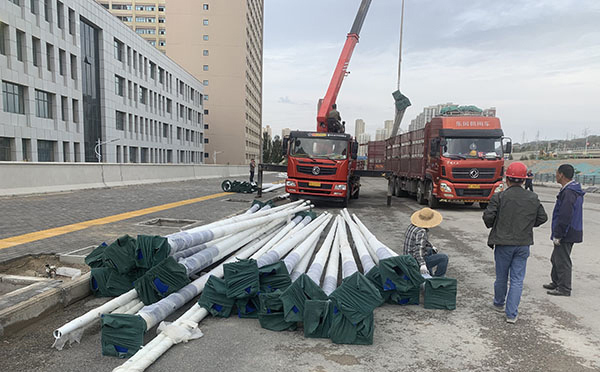 沙依巴克太阳能路灯灯杆垂直度矫正方法与维护