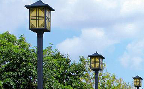 沙依巴克庭院灯安装间距与布灯设计全解析