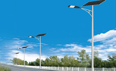 农村道路装沙依巴克太阳能路灯选多大瓦数实测